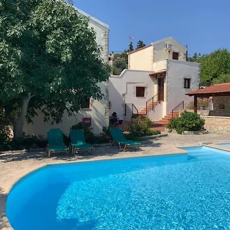 Carlas House, Kalyves * Tsivarás